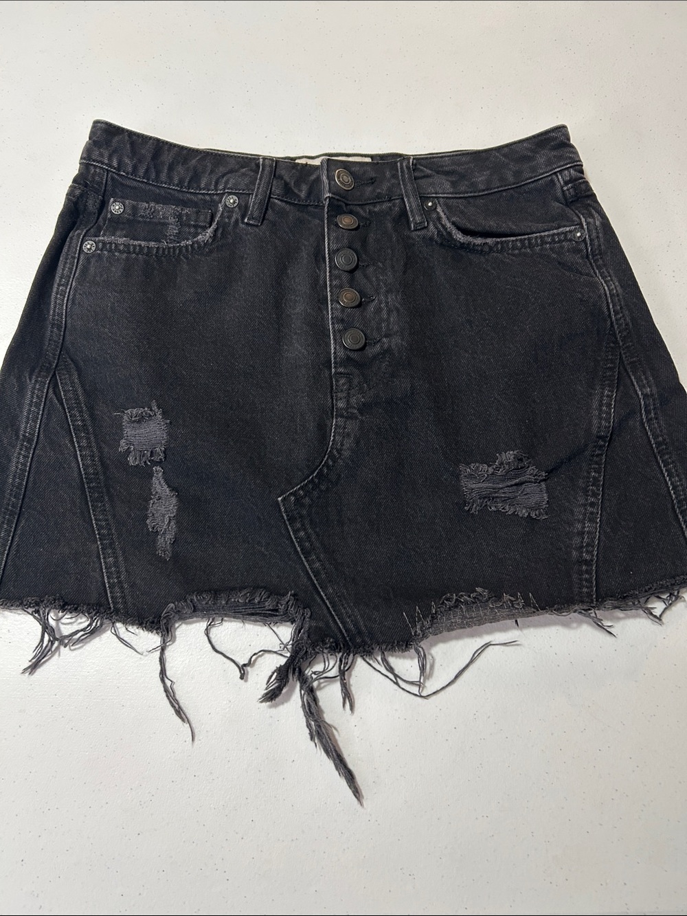 We The Free Women’s Black Distressed Denim Mini Skirt Waist 27 (S) Free People